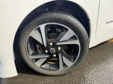 万一の衝突に備えて、いつでも安心して運転できるようエアバックシステムなどの安全装備を標準搭載!!