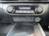 オートエアコンですので、車内を快適な空間に出来ます♪