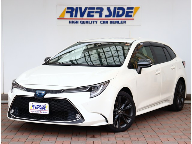 トヨタ カローラツーリング 1.8 ハイブリッド W×B