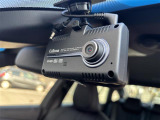 【ドライブレコーダー】映像・音声などの運転中の記録を残します。事故などを起こした起こされた時の証拠になりえますので、もしも時でも安心ですね。