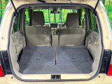 後席を格納すると、これだけの広さが!シーンに合わせたシートアレンジで、大きな荷物も積むことが出来ます♪