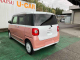 左斜め後ろ