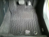 純正マットついています