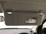 運転席サンバイザーミラーです。
