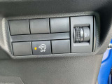 アイドリングストップ機能付です! 信号待ちなどの停車時に、エンジンを自動的にストップさせることでガソリン消費をセーブします。