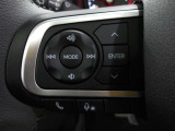 ステアリングスイッチ付きなのでハンドルを離さずにオーディオの操作ができます♪
