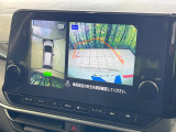 【アラウンドビューモニター】専用のカメラにより、上から見下ろしたような視点で360度クルマの周囲を確認することができます☆死角部分も確認しやすく、狭い場所での切り返しや駐車もスムーズに行えます。