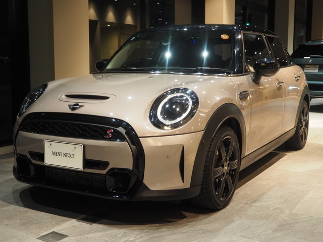 ミニクーパー SD プレミアムプラスパッケージ