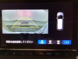 バックでの車庫入れも安心です! リアカメラが付いているバックモニター付のナビを装備しております。バンパーについているソナーや、操作線もついており距離感も画面から確認できます。