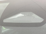 【ホンダセンシング】走行中に前方の車両等を認識し、衝突しそうな時は警報とブレーキで衝突回避と被害軽減をアシスト。より安全にドライブをお楽しみいただけます。