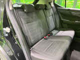 後部座席も気になるようなキズ・汚れやへたり等、大きなダメージはなく、良好な状態です。
