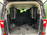 【パワーバックドア】スマートキーや運転席のボタンを押すだけでリアゲートが自動で開閉します!荷物を持っている時や、高い位置にあるバックドアを閉める際に便利な機能です♪