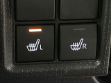 【前席シートヒーター】寒い日に重宝するシートヒーター!エアコンより早く温まってくれるので寒がりの人も安心ですね♪エアコンの温風は乾燥するから苦手、という方にもをおすすめです。