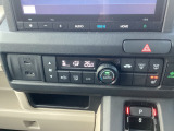 AUTOエアコン装備です。