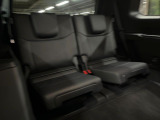 3列目シートはもちろん状態良好☆大人でもゆったりと座って頂けますので、大人数でのお出かけもラクラクです♪ご家族で、気の知れた仲間で、ドライブに行くのが楽しみですね♪
