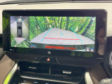 【パノラミックビューモニター】専用のカメラにより、上から見下ろしたような視点で360度クルマの周囲を確認することができます☆死角部分も確認しやすく、狭い場所での切り返しや駐車もスムーズに行えます。