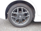 16インチアルミホイール!!格好良くてホイールがあなたの愛車をいっそう輝かせます☆