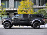 新規車検取得/新車並行/実走行/禁煙車/SVT RAPTOR SUPER CREW-CAB/4WD/ラグジュアリ-PKG/V8 6.2L 411ps/801A-PKG/カスタム多数/社外17AW(純正OP鍛造アルミ有)/Borlaエキゾ-ストマフラ-(純正マフラ-有)