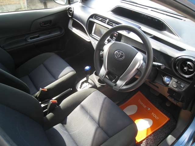 トヨタ アクア 1.5 S の中古車詳細 (96,000km, ライトブルーメタリック