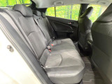 後部座席も気になるようなキズ・汚れやへたり等、大きなダメージはなく、良好な状態です。