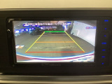 バックモニター付きで、車庫入れやバック時の後方確認をサポート。