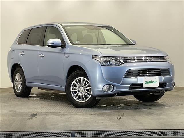 アウトランダーPHEV2.0 G ナビパッケージ 4WD4WD 修復歴無し
