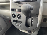 【 シフト 】シフトも操作しやすく快適なドライブを楽しんでいただけます。