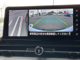 カメラは切り替えが可能で見えにくい左前の死角えおサポート!