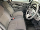 運転席まわりになります。実際に乗って頂き乗り心地をご体験してみてください。