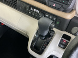 発進時から滑らかに加速する無段階変速のCVTはストップ&ゴーの多い街の中も快適です