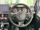 【純正革巻きステアリング】上質な革を使用することで、手にしっかり馴染みとても運転しやすいハンドルです♪