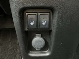 寒い季節にはありがたいシートヒーターを前列2席に装備しています。寒い時期にも快適にご使用いただけます。