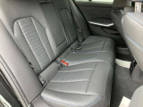 BMWの大きなシートは疲れにくく、搭乗者を包み込んでくれる安心感が御座います。