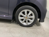 ご納車までの期間ですが、県内のお客様は1,2週間、県外のお客様は2,3週間ほどでご納車が可能となります。但し、お支払いや書類の状況によっては多少の前後もありますので、その際には何卒ご了承下さい。