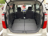 シートを倒せば広い荷室がつくれます!