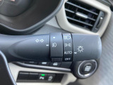 [オートライト]AUTOに合わせておくだけで夜間や、トンネル内で自動でヘッドライトが点灯します!付け忘れ消し忘れがないので楽々☆