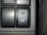 運転席シートヒーター付き♪キンキンに寒い真冬でも体を暖めてくれるので、快適にすごせます!