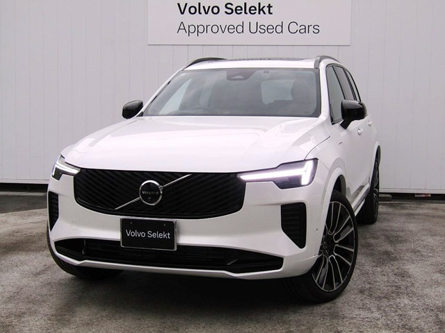 XC90ウルトラ T8 AWD プラグイン ハイブリッド 4WD