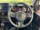 【純正革巻きステアリング】上質な革を使用することで、手にしっかり馴染みとても運転しやすいハンドルです♪