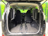 普段のお買い物や通勤、送迎等に十分な荷室スペースを確保しております。セカンドシートを倒すと、大きな荷物の積載も可能です♪