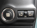 プッシュスタート+運転席、助手席の電動スライドドアを採用しております。狭い場所での乗り降りに大変役立つ快適な装備です!