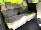 3列目シートはもちろん状態良好☆大人でもゆったりと座って頂けますので、大人数でのお出かけもラクラクです♪ご家族で、気の知れた仲間で、ドライブに行くのが楽しみですね♪