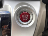 スマートキーだからエンジン始動やドアのロック・アンロック時に鍵を取り出す必要がありません♪