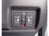 両側電動スライドドアがついており、運転席からもボタン一つで開閉出来ます!