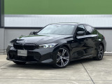 【BMWの伝統】BMWのお車は、&ldquo;駆け抜ける歓び&rdquo;を意識し、走行の安定性とコーナリングの良さを追求し、思い通りにハンドルの操作可能です。