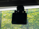 【ドライブレコーダー】ドライブレコーダー装備!走行中はもちろん、あおり運転や事故に遭遇した際、映像で記録し、万一のリスクに備えます。※記録用SDカードはお客様ご自身でご準備いただく必要があります。