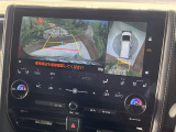 【パノラミックビューモニター】専用のカメラにより、上から見下ろしたような視点で360度クルマの周囲を確認することができます☆死角部分も確認しやすく、狭い場所での切り返しや駐車もスムーズに行えます。