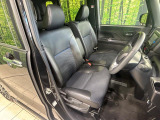 運転席シート廻りは使用感も少なく、良好な状態となっています。丁寧に使われていたことがよくわかりますね。