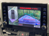 【パノラミックビューモニター】専用のカメラにより、上から見下ろしたような視点で360度クルマの周囲を確認することができます☆死角部分も確認しやすく、狭い場所での切り返しや駐車もスムーズに行えます。