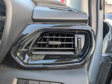 運転席のエアコン吹き出し口です。